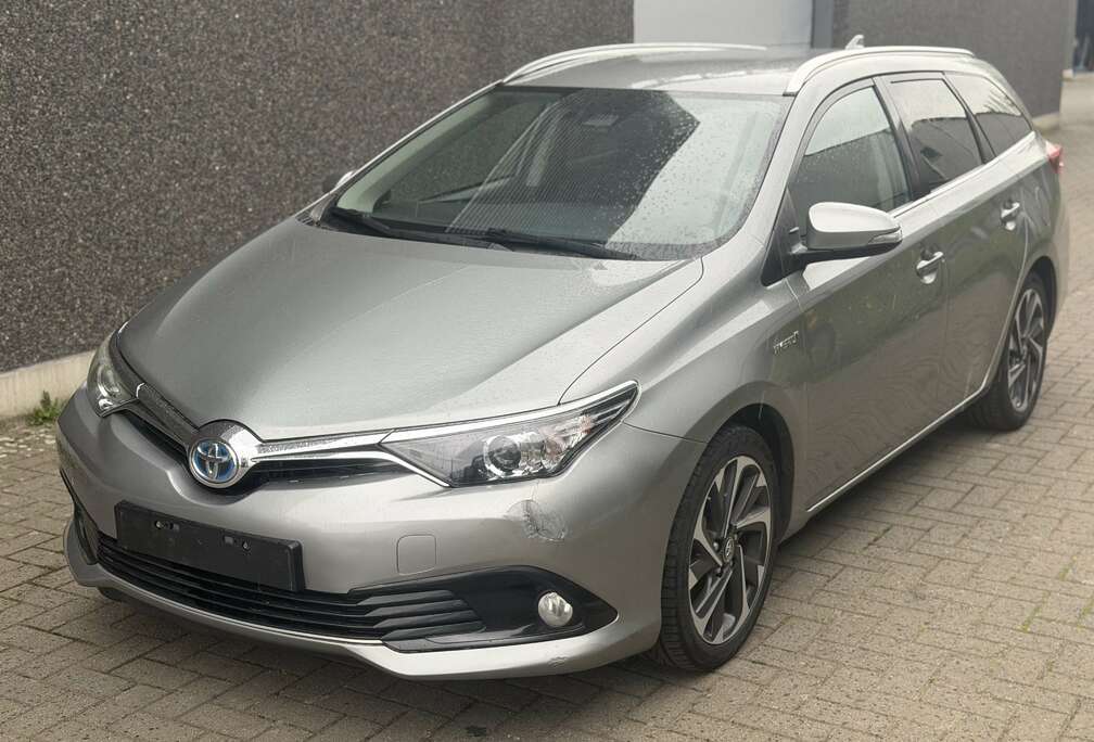 Toyota Touring Sports Hybride 136h TECHNOLINE