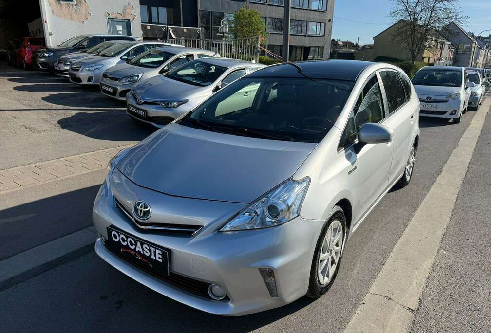 Toyota PRUIS PLUS **CARNET COMPLET**