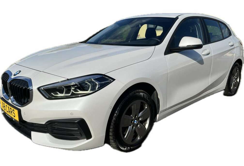 BMW 118i A 136cv 2xPDC Apple Carplay LED Camera