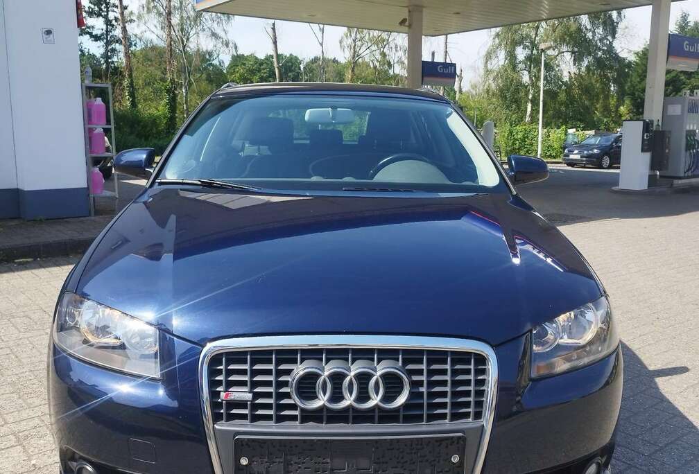 Audi 1.6i FSI S Line