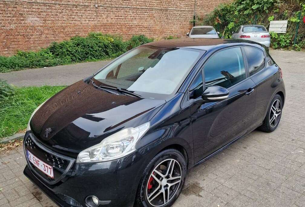 Peugeot 1.4 e-HDi 68ch FAP BMP5 BLUE LION Active