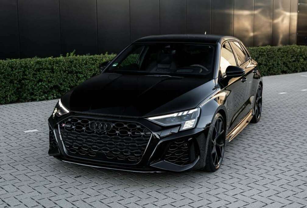 Audi TFSI Sportback quattro S tronic