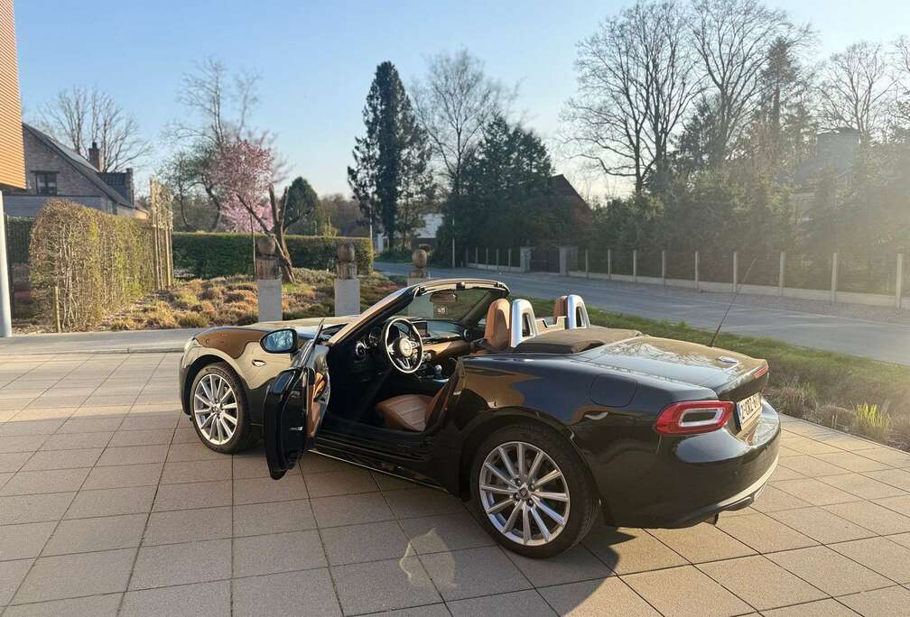 Fiat 124 Spider 1.4 MultiAir Europa (EU6c)
