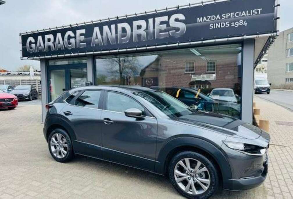 Mazda BENZINE EURO 6D / SKYDRIVE / CAMERA / NAVI / FABRIEKSWAARBORG TOT 09-2029