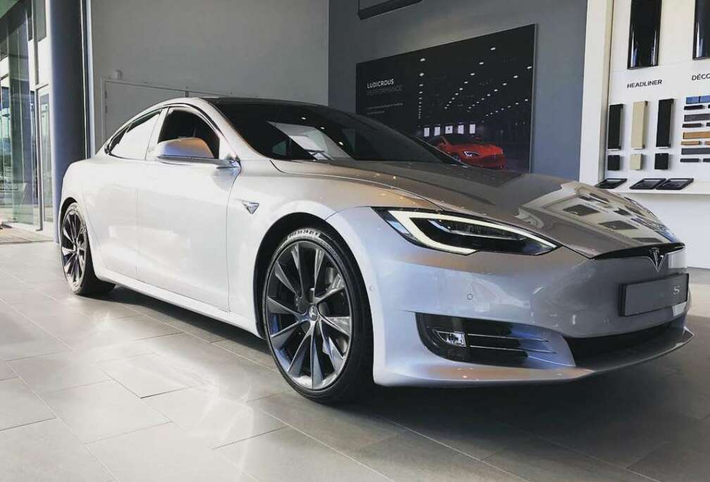 Tesla 100 kWh Dual Motor (EU6.2)