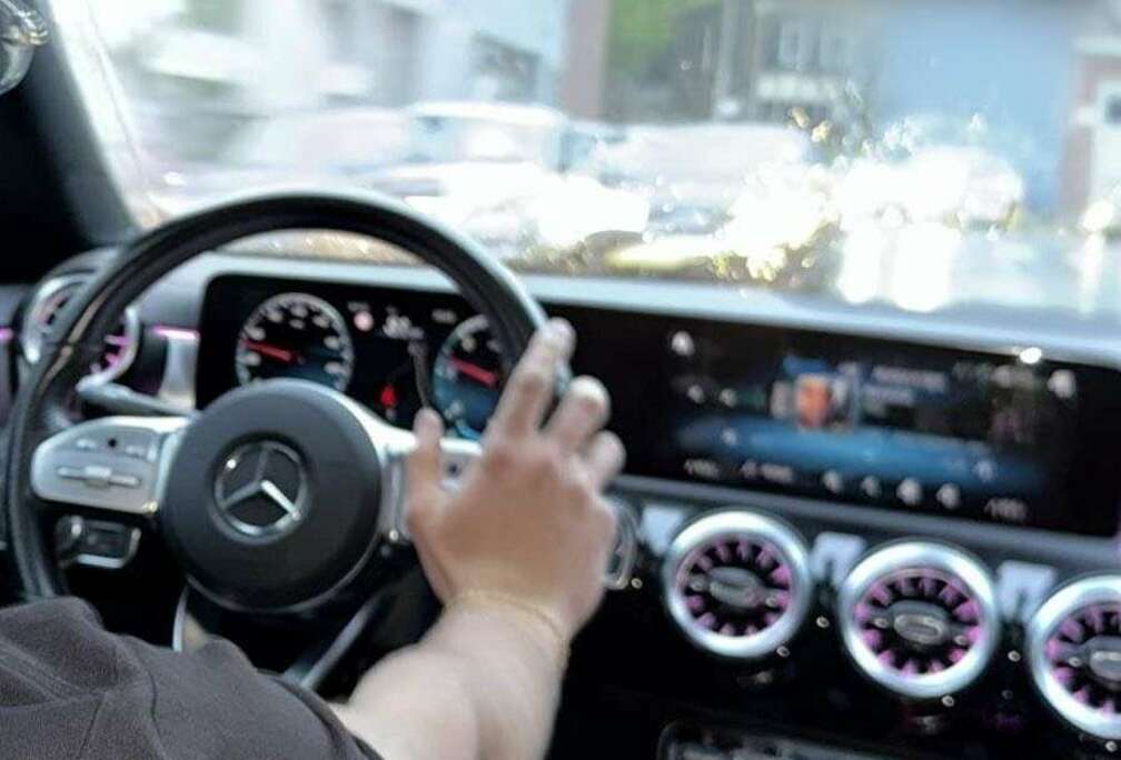 Mercedes-Benz d Business Solution (EU6AP)