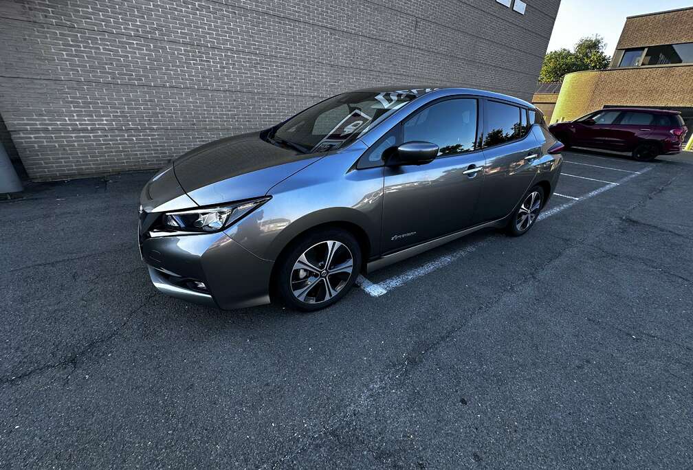Nissan 40 kWh TEKNA