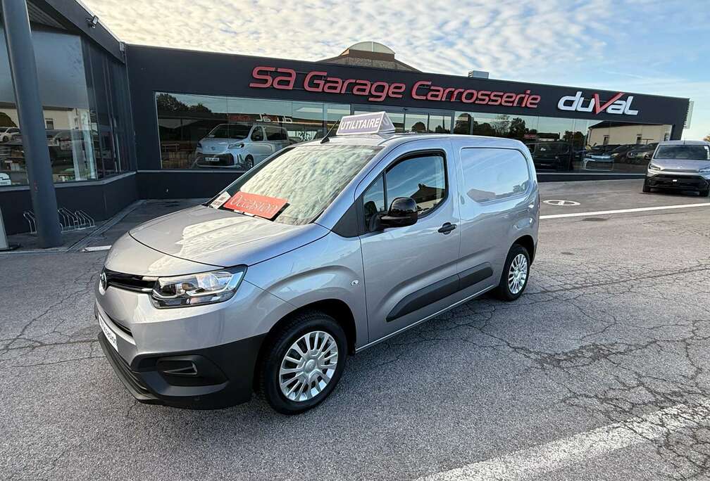Toyota ETAT NEUF‼️UTILITAIRE DISPONIBLE IMMÉDIAT