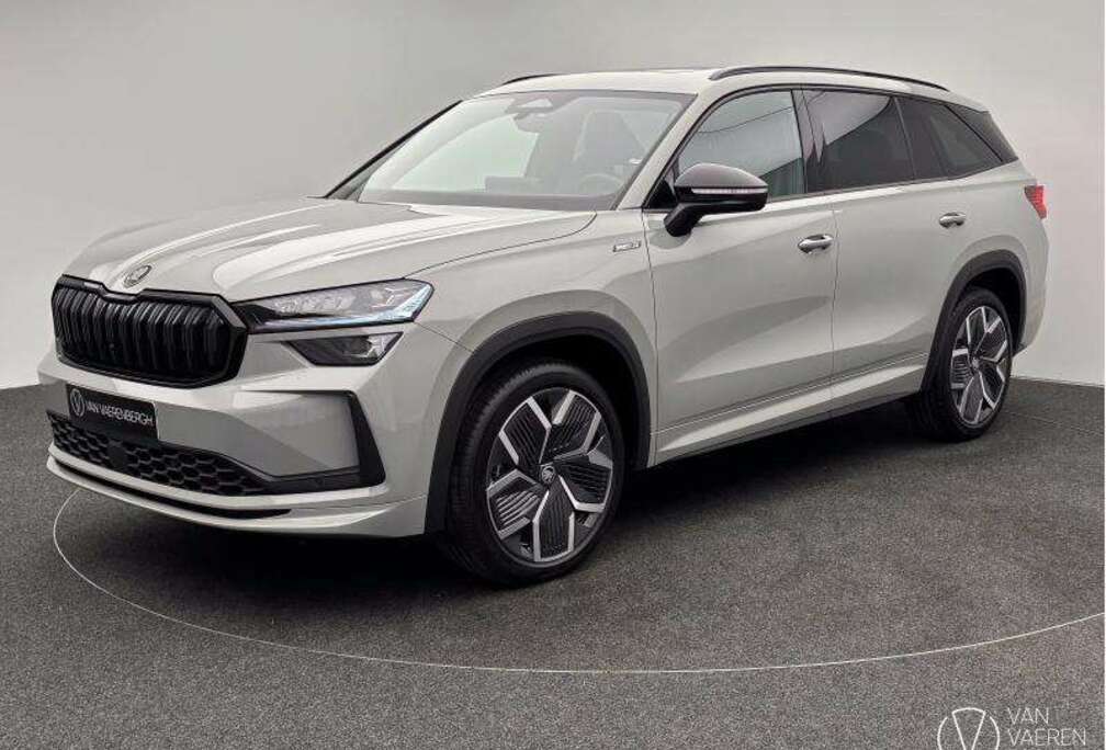 Skoda SPORTLINE/ 7 SEAT / TOWING HOOK/ 20inch/ PANO/ ACC