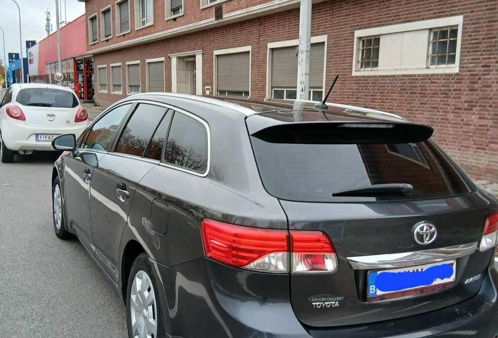 Toyota Combi 2.0 D-4D Life