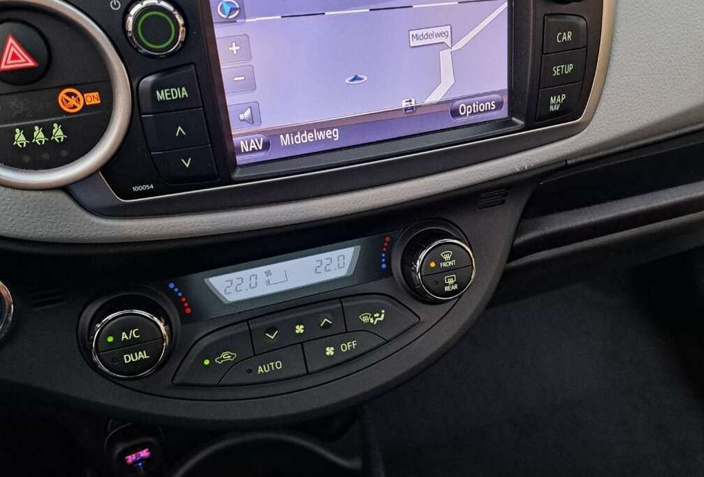 Toyota Yaris Hybrid 1.5 VVT-i