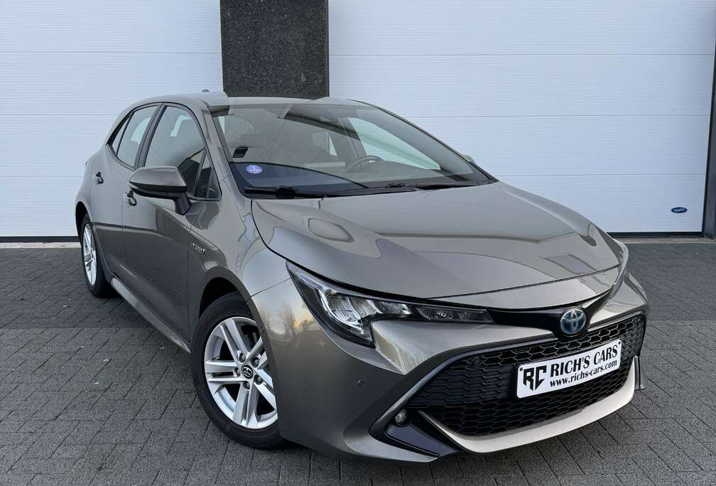 Toyota Corolla 1.8 Hybrid Business Edition