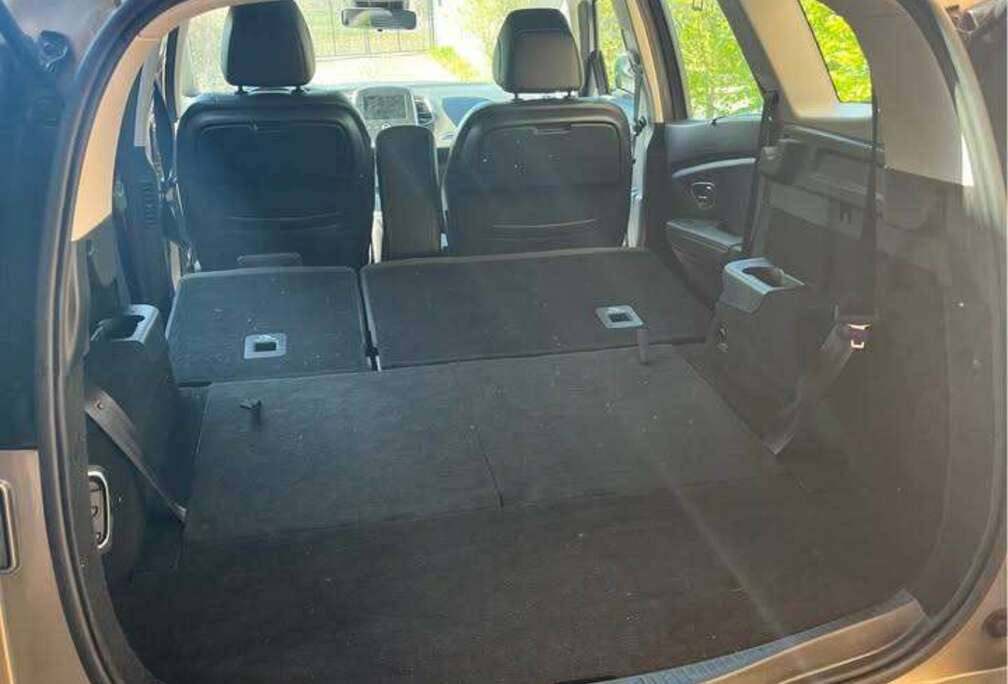 Renault Scenic 1.5 dCi Energy Intens EDC