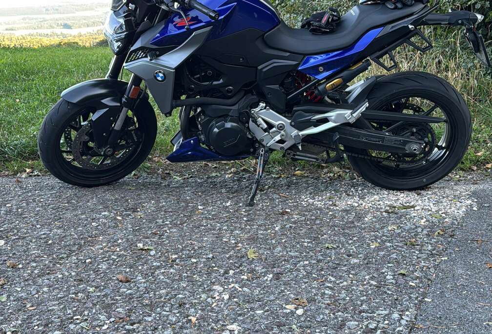 BMW