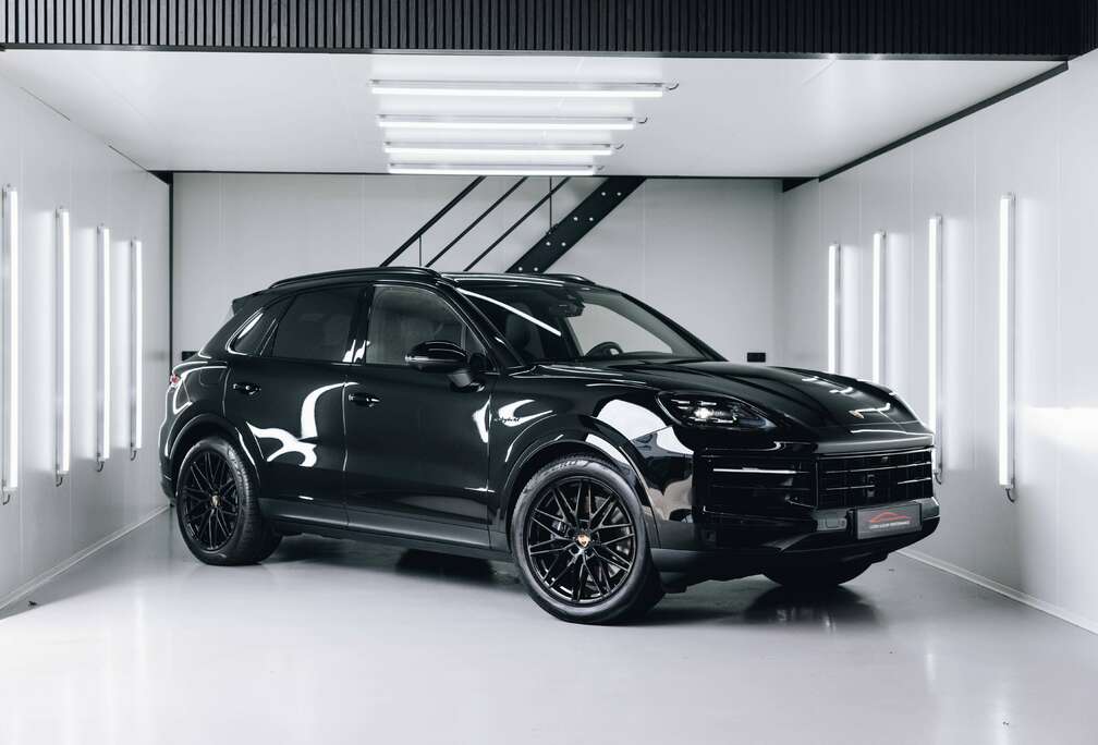 Porsche E-Hybrid Full Black Pano BOSE Luchtvering InnoDrive ACC 360 Camera