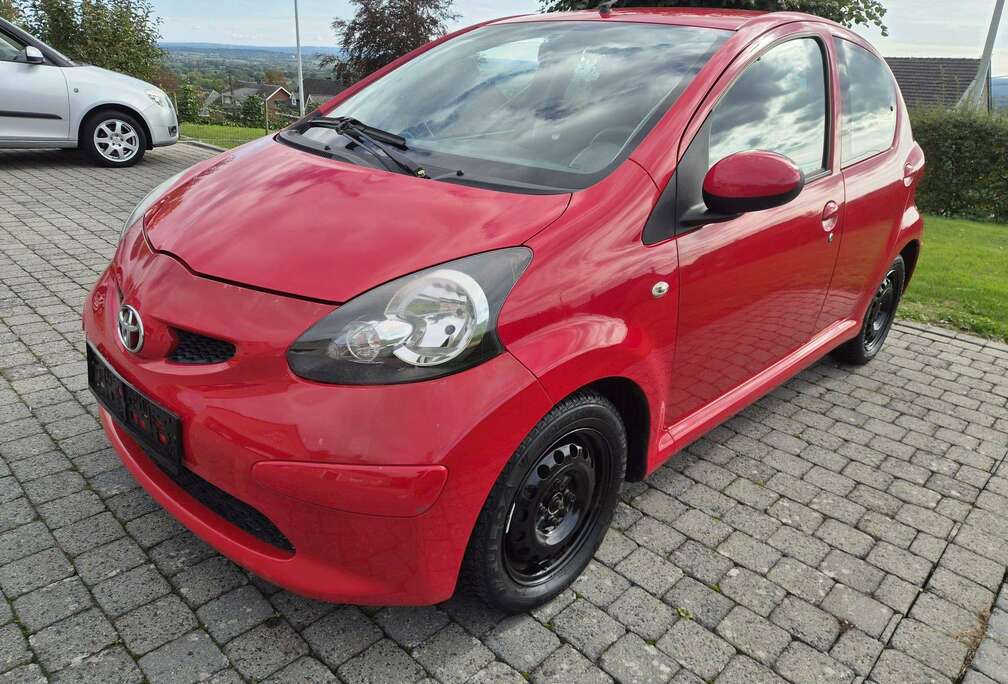 Toyota Aygo 1.0i VVT-i Music