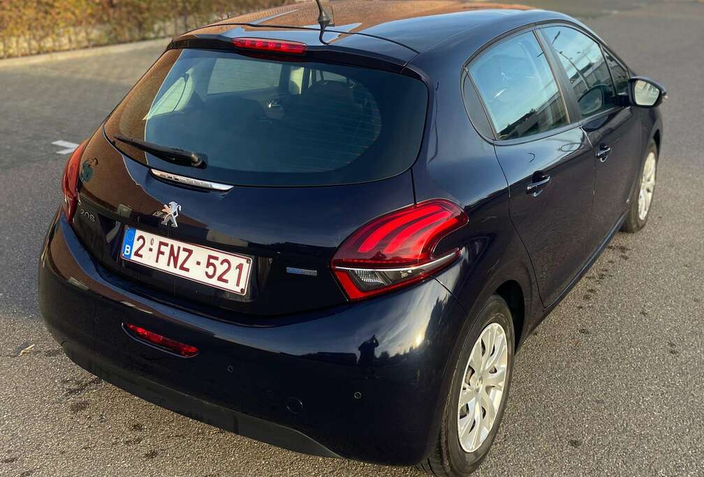 Peugeot 208 1.2i PureTech Style