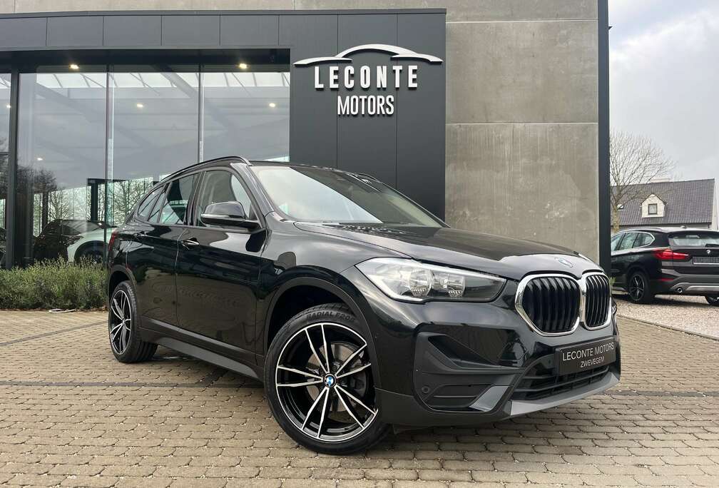 BMW X1 sDrive18iA 6.815km Navigatie/Cruise/PDC/BLTH..