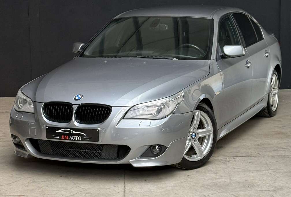 BMW Bmw serie 5 E60 523i Essence 6 Cylindres Pack M