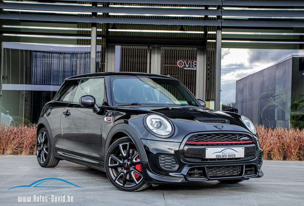 MINI 2.0AS JCW 231PK / HARMAN KARDON / SPORTUITLAAT