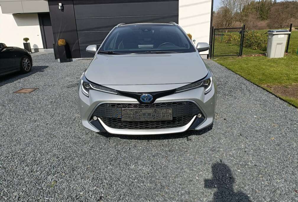 Toyota SW Hybrid 2.0 Premium e-CVT