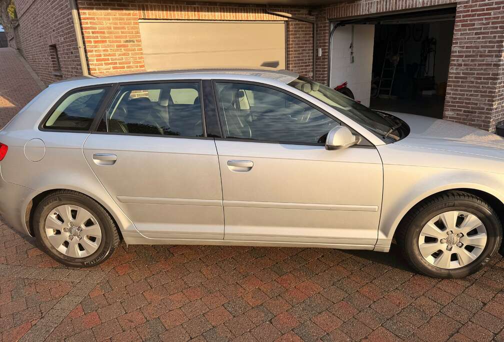 Audi A3 Sportback 1.6 TDi Attraction