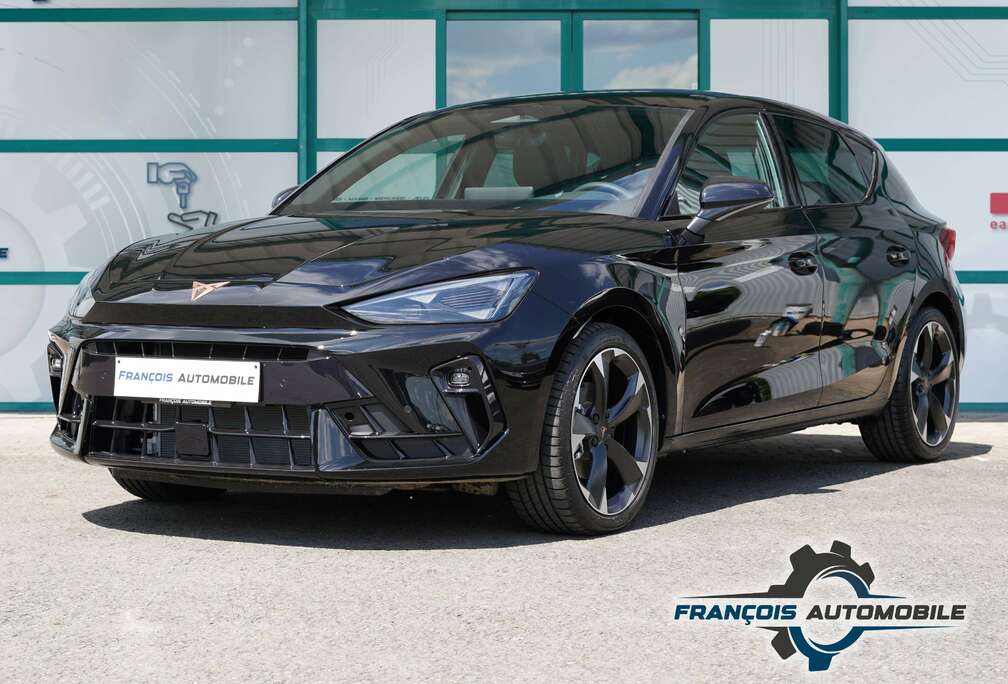 Hatchback 1.5 eTSI MHEV  Sport  DSG  Cam  ACC  Led  Clim