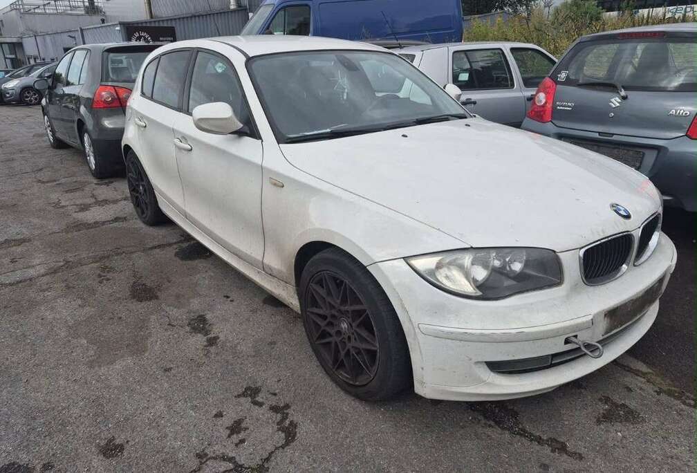 BMW 116i Crossed Flag