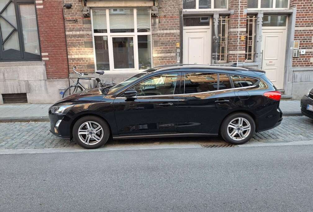 Ford Focus Turnier 1.0 EcoBoost Start-Stopp-System COOL