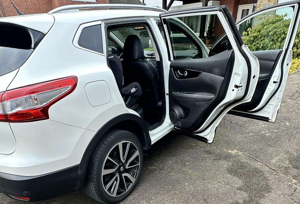Nissan Qashqai 1.2 DIG-T 2WD Tekna