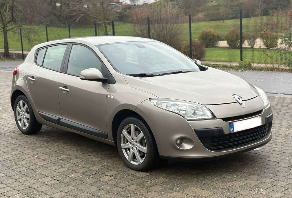 Renault 1.6i Edition TomTom*GPS*Carnet complet * Neuve