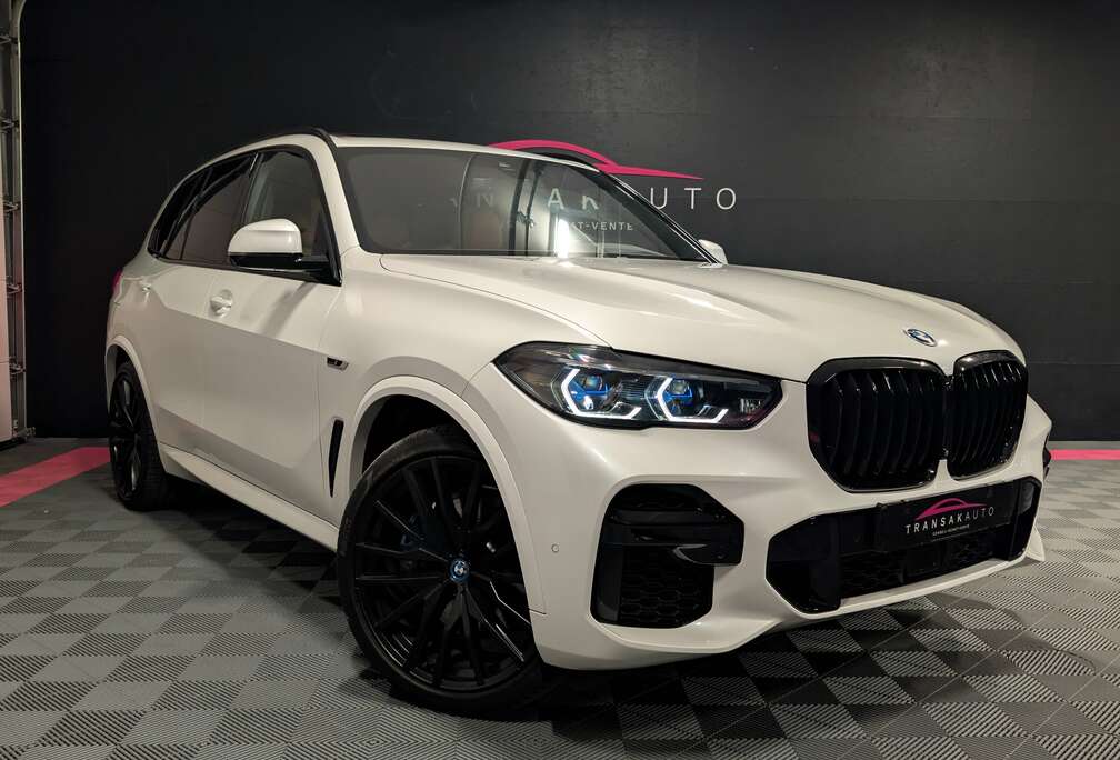 BMW PHEV 3.0A xDrive45e M PACK *SOFT CLOSE-PANO-LASER*