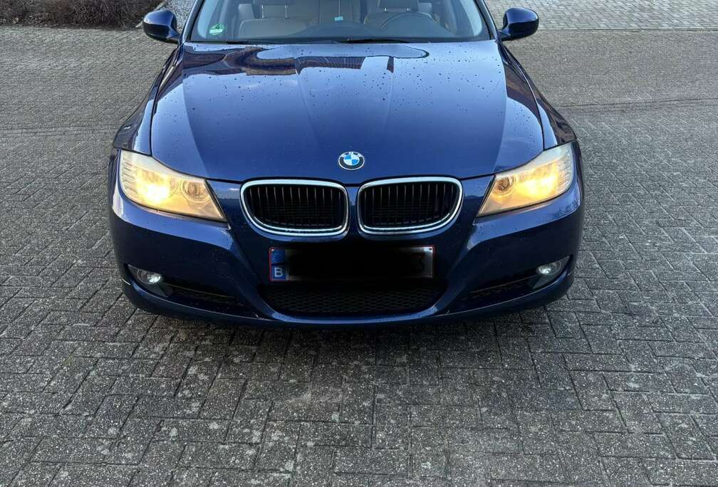 BMW 318d DPF Touring Aut. Edition Lifestyle
