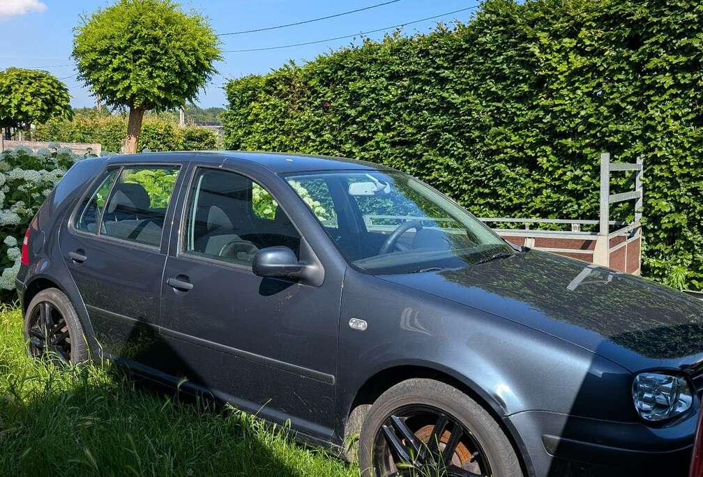 Volkswagen 1.9 TDi  San Diego met slechts 66812km