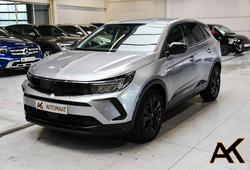 Opel 1.2 Turbo Black Edition - NAVI / SMARTLINK / PDC