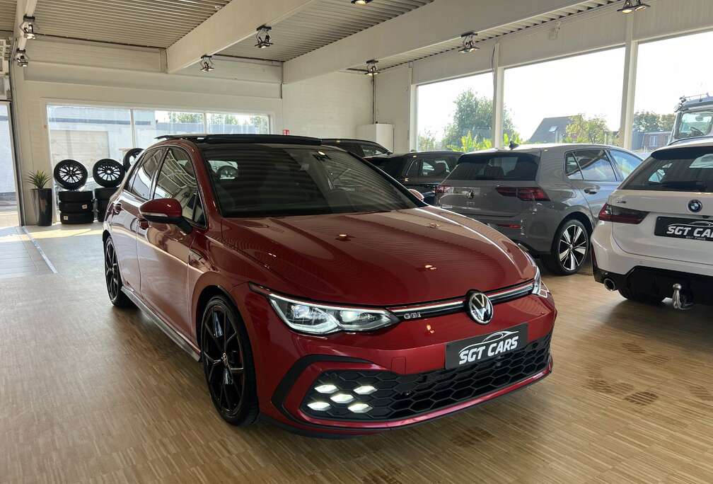 Volkswagen DCC-H&K-Pano-Camera-Lane&Side ass. -Stand-Matrix