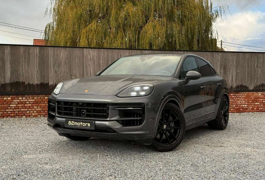 Porsche e-hybrid coupé/sportdesign pack/18-way/pano/btw