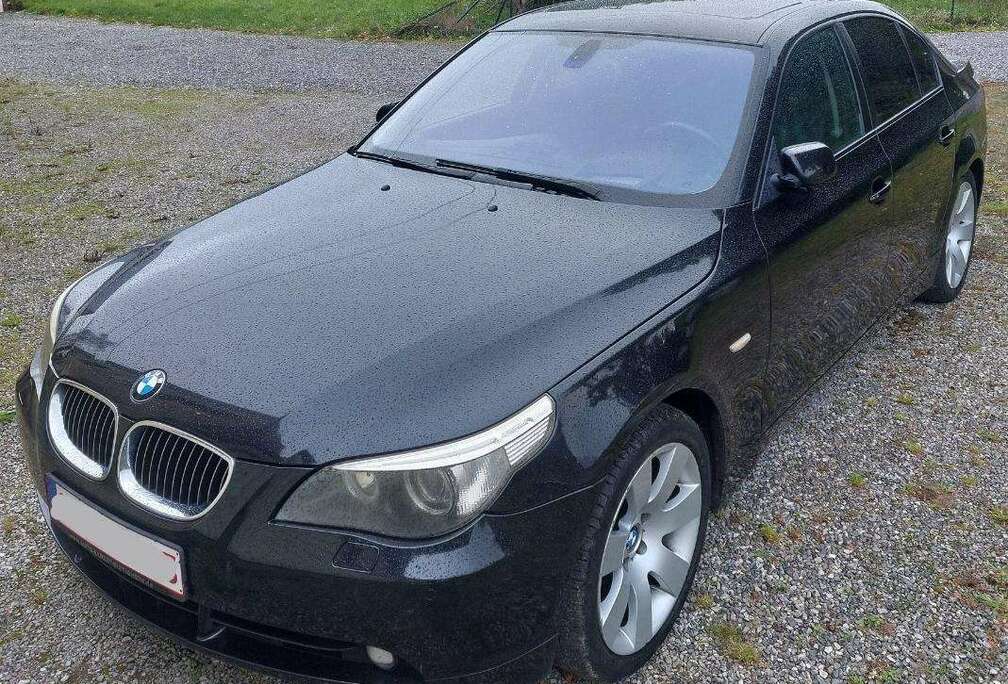 BMW 530i