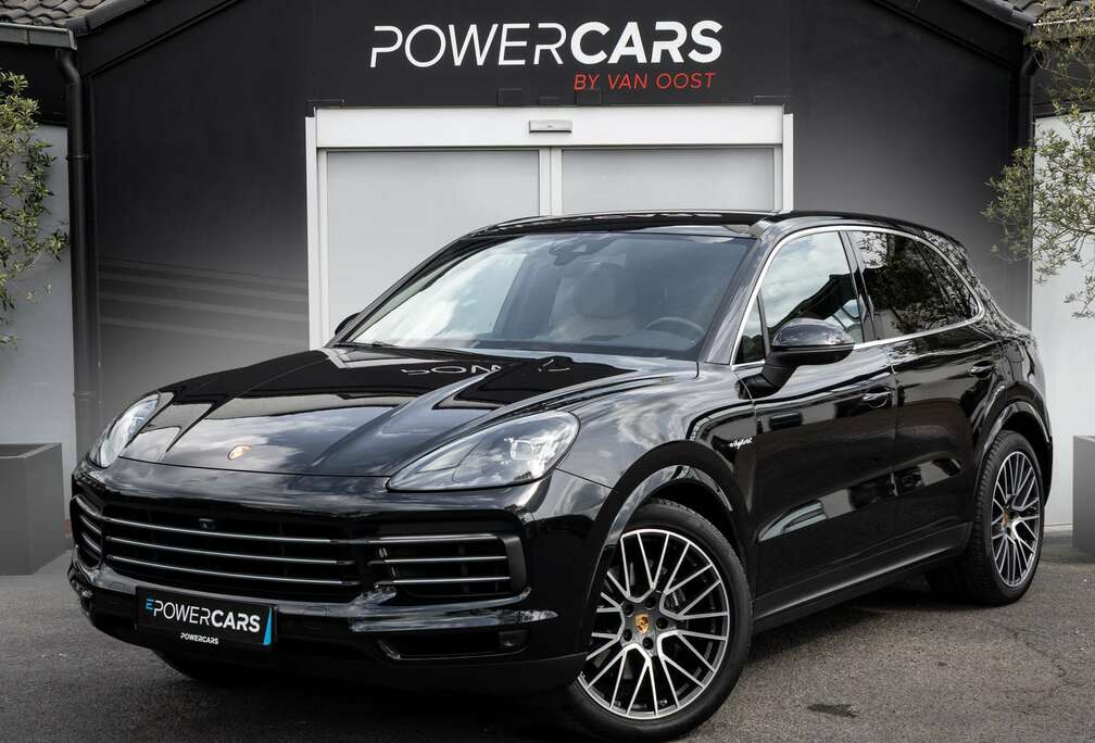 Porsche E-Hybrid  360  Luchtvering  Sport Chrono