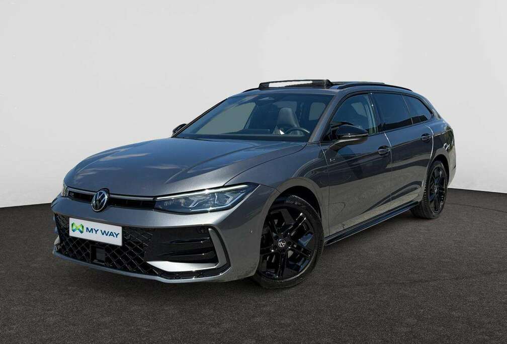 Volkswagen R-Line Business Premium 1.5 eTSI (150pk) AUTOMAAT /// Elekltrisch Schuifdak /// Inklapbare Trekhaak /// Elektrisch Koffer