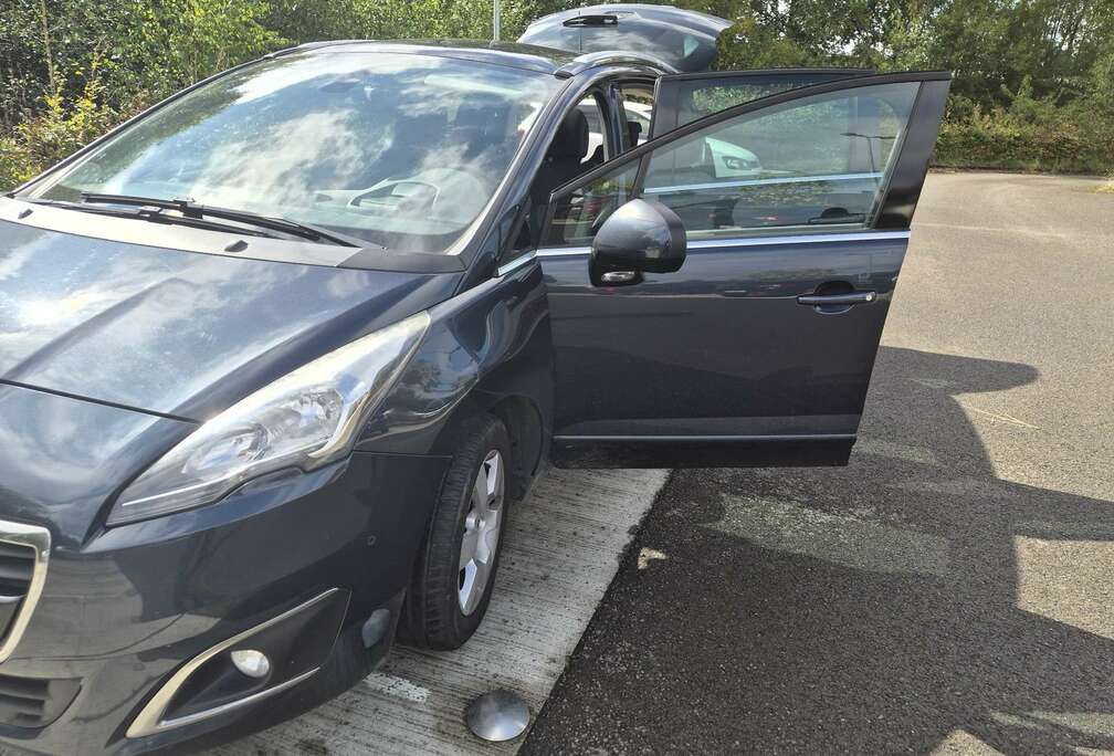 Peugeot 1.6 BlueHDi 120ch S&S EAT6 Business
