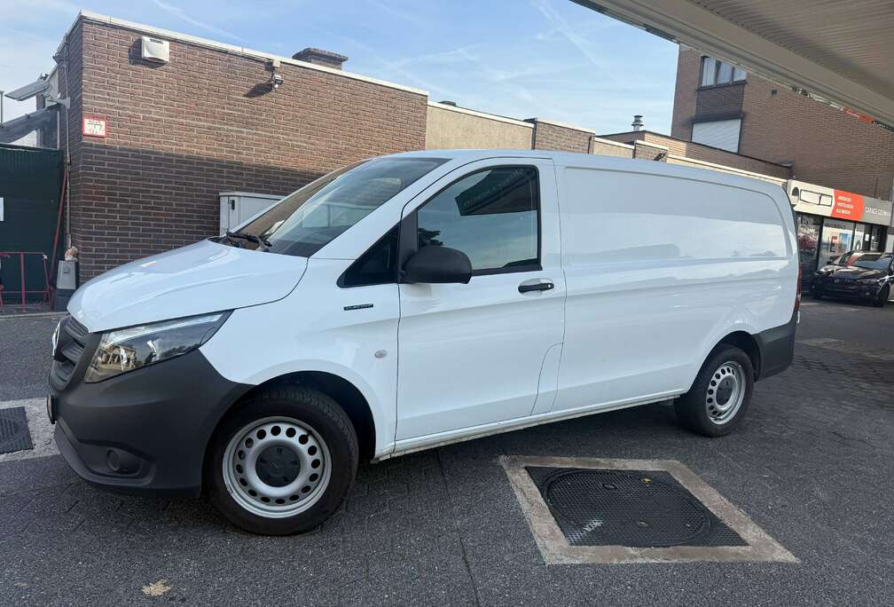 Mercedes-Benz Model 2021 *ONLY 3283km* Electric autonomie 180km *Netto 12.810* *