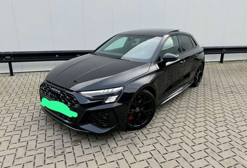 Audi TFSI Sportback quattro S tronic