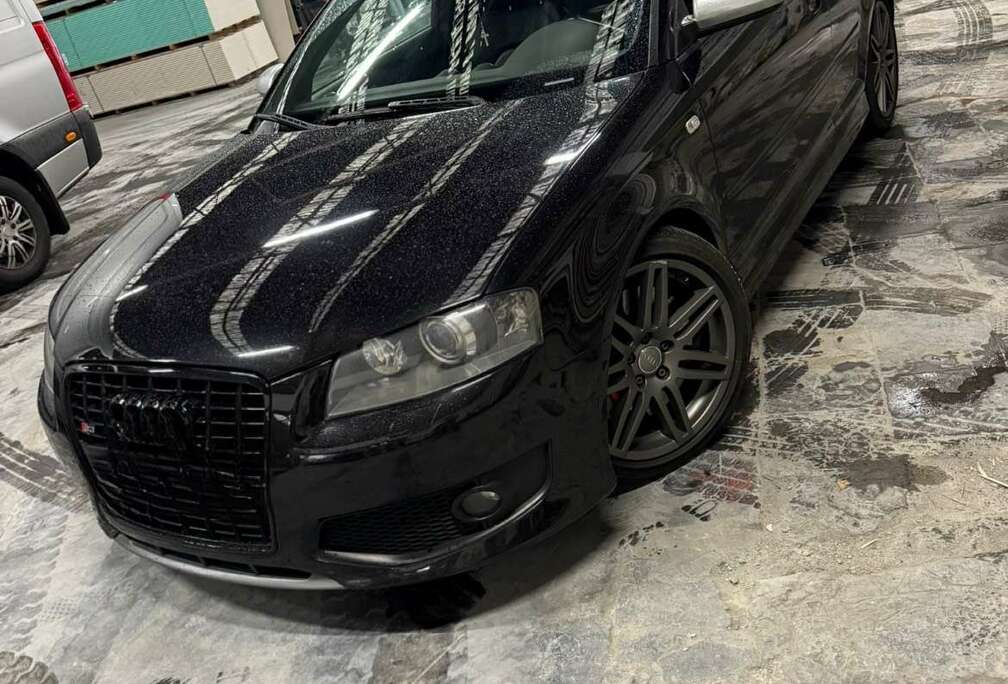 Audi 2.0 Turbo 16v FSI Quattro