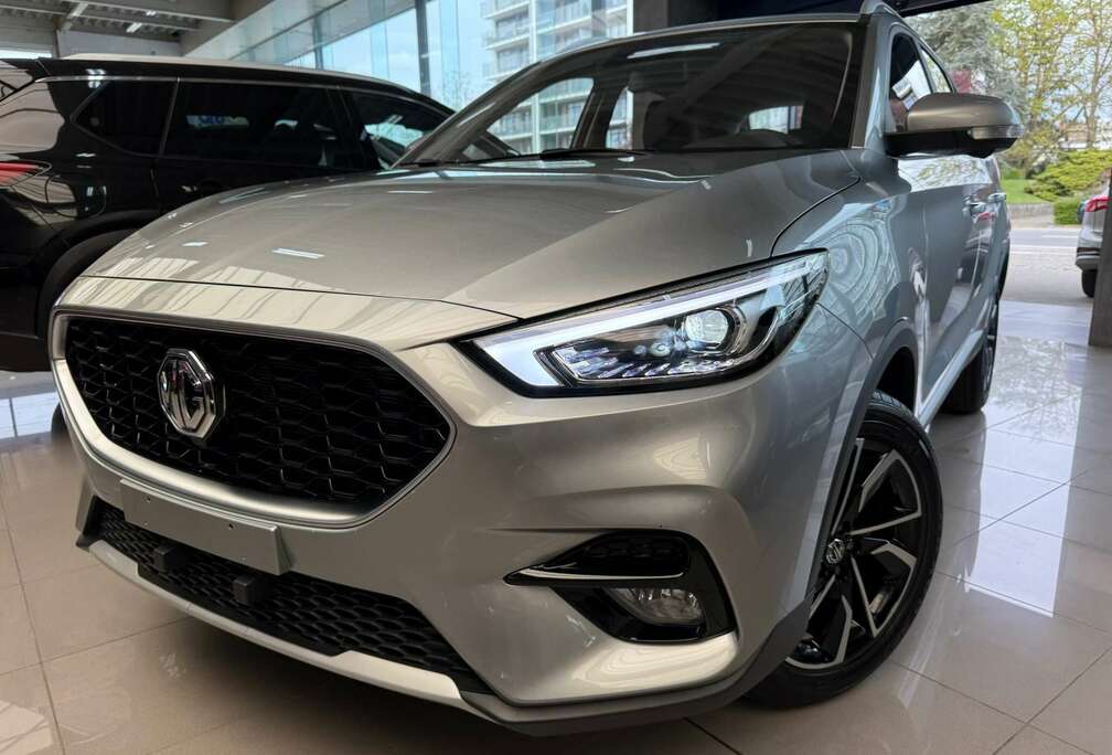 MG 1.5i LUXURY+GPS/LEDER/360 CAM/LED/VERW.ZET-DEMO