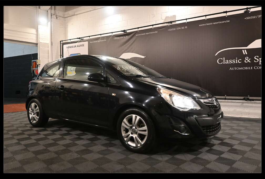 Opel 1.3 CDTi Sportive / GPS NAVI / BLUETOOTH / PDC