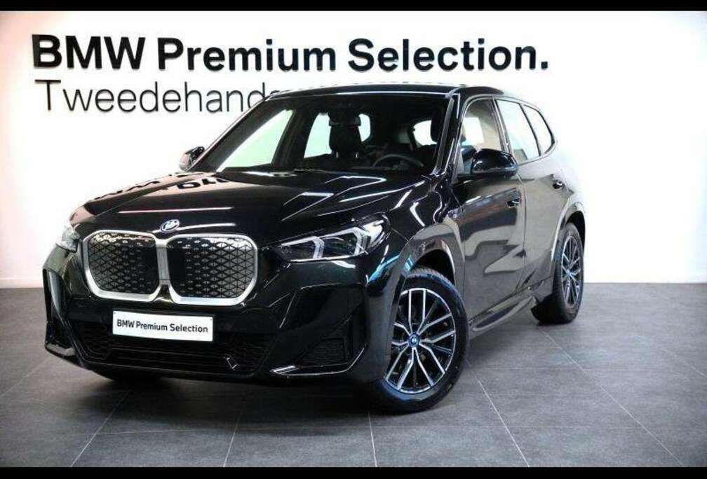 BMW M PACK TREKHAAK HARMAN KARDON 360 CAMERA  ADAP. CR