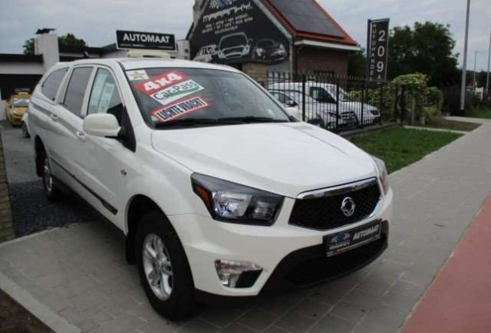 SsangYong 2.0TDI 155PK SPORTS PICKUP 4X4 AUTOMAAT VICSCRAFT