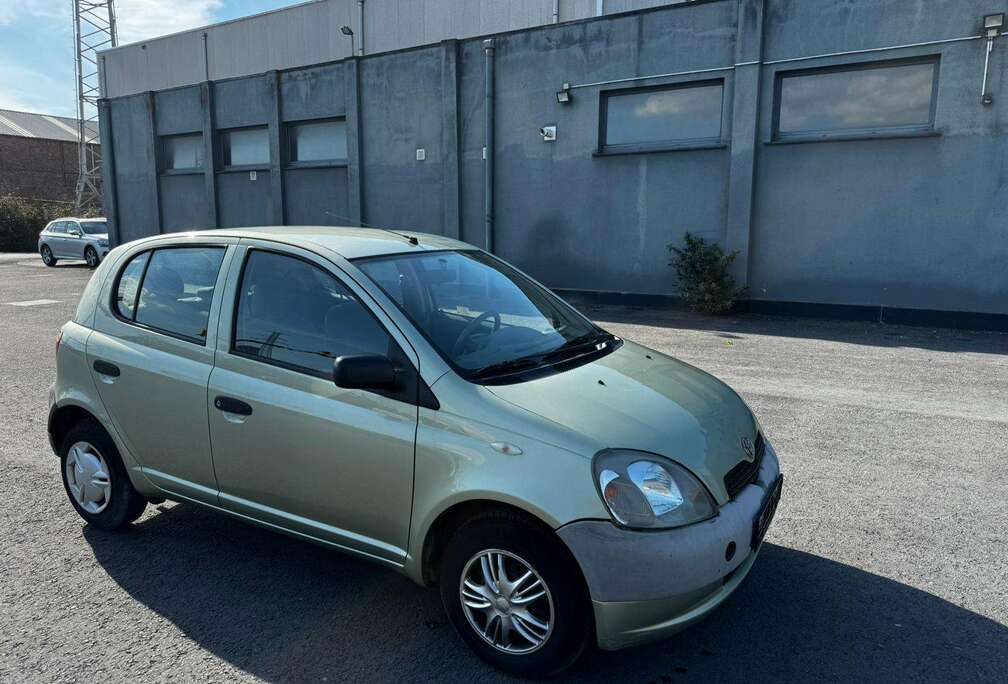 Toyota 1.0i 16v AIRCO CLIMATISÉ Linea Natura
