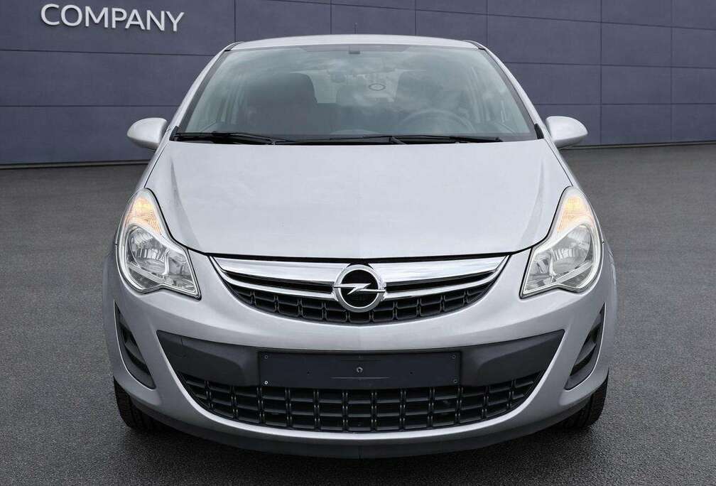 Opel Corsa 1.0i Enjoy